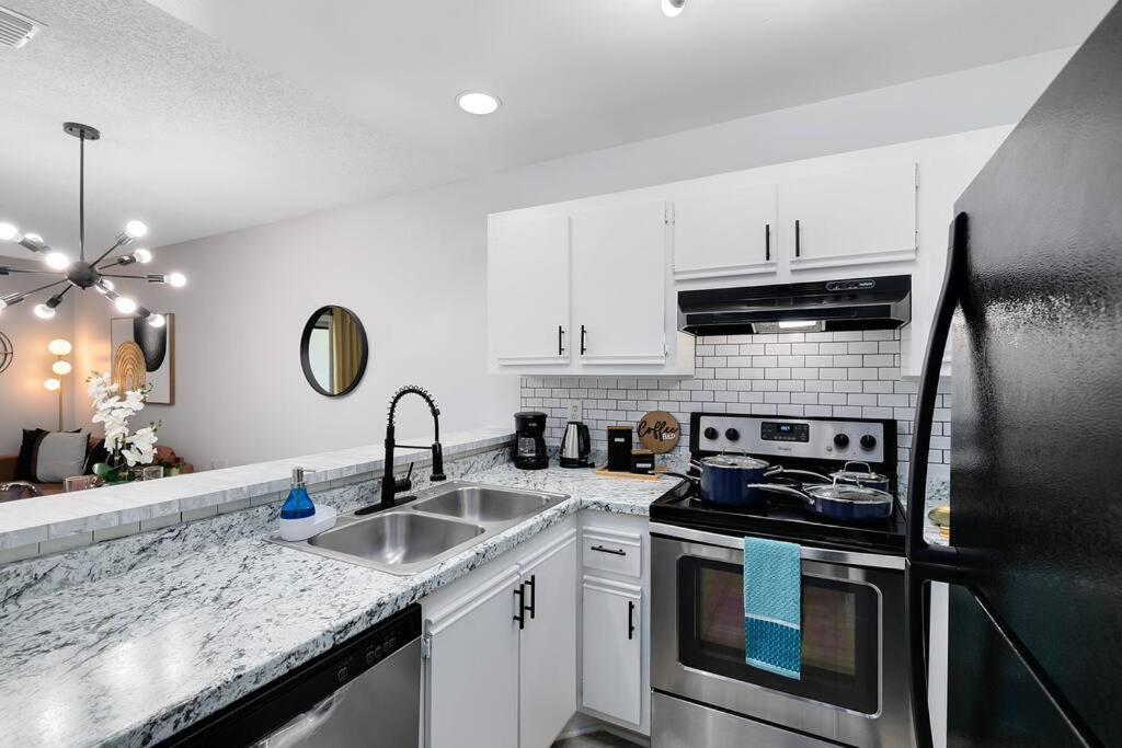 Oasis 203 - Symmetry & Serenity Titusville Esterno foto